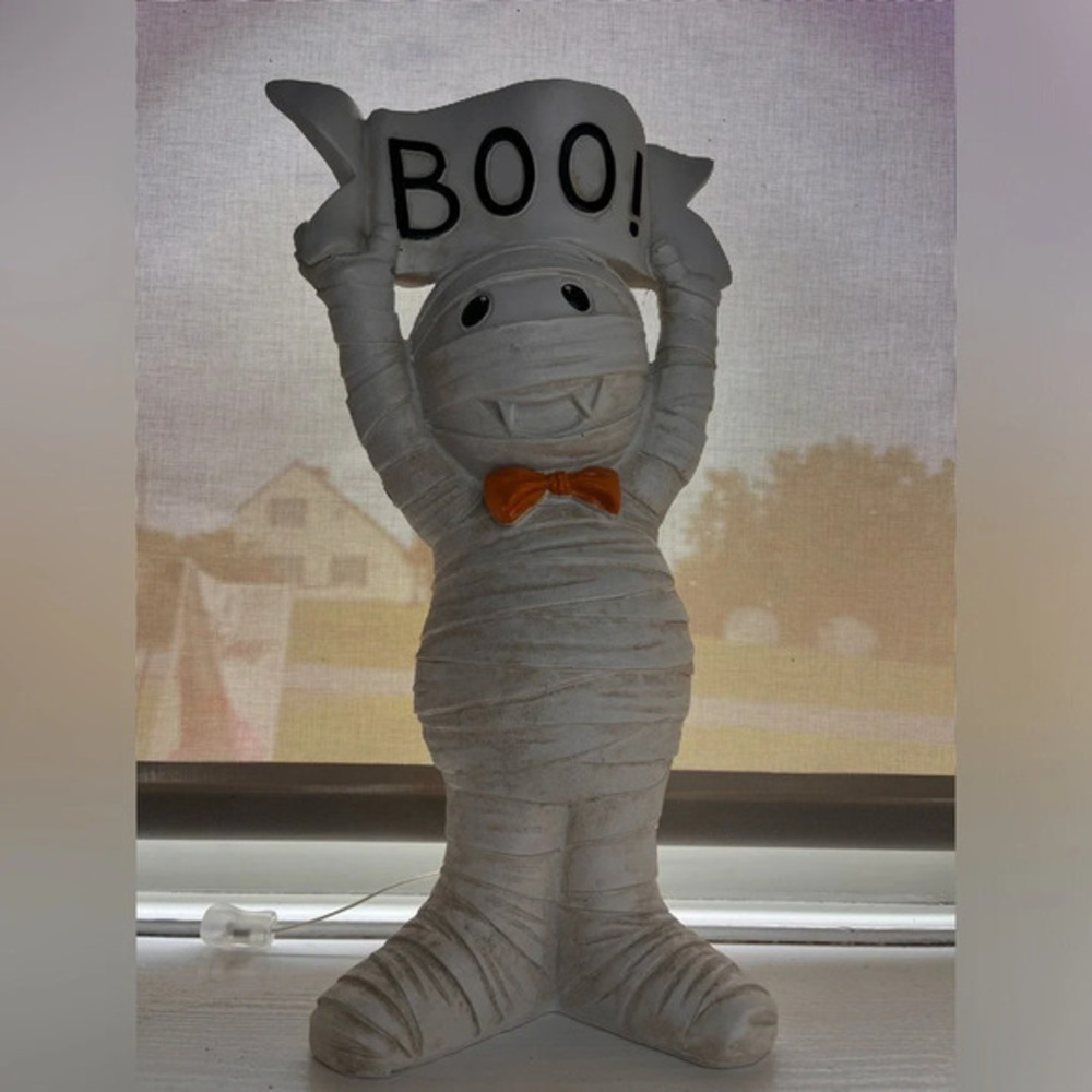 Baby Marvin the Mummy BOO Halloween Statue 16" Spooky Decor NWT